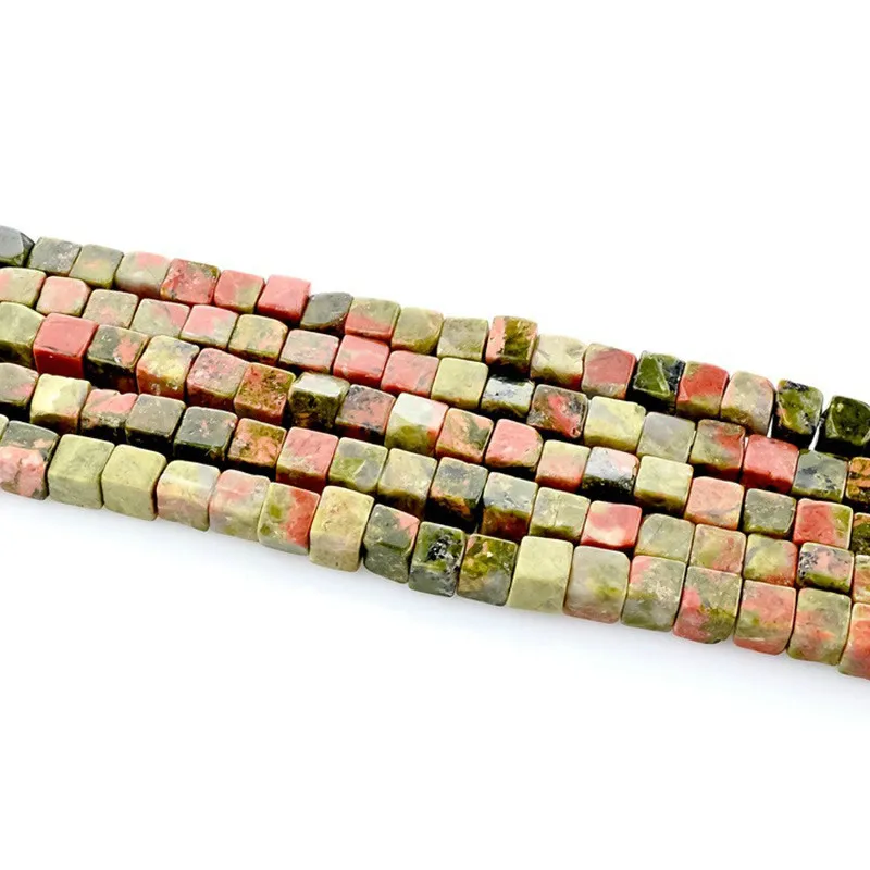 

Natural stone green stone square loose beads 4x4mm green stone small beads Made necklace DIY bracelet accessories 40cm