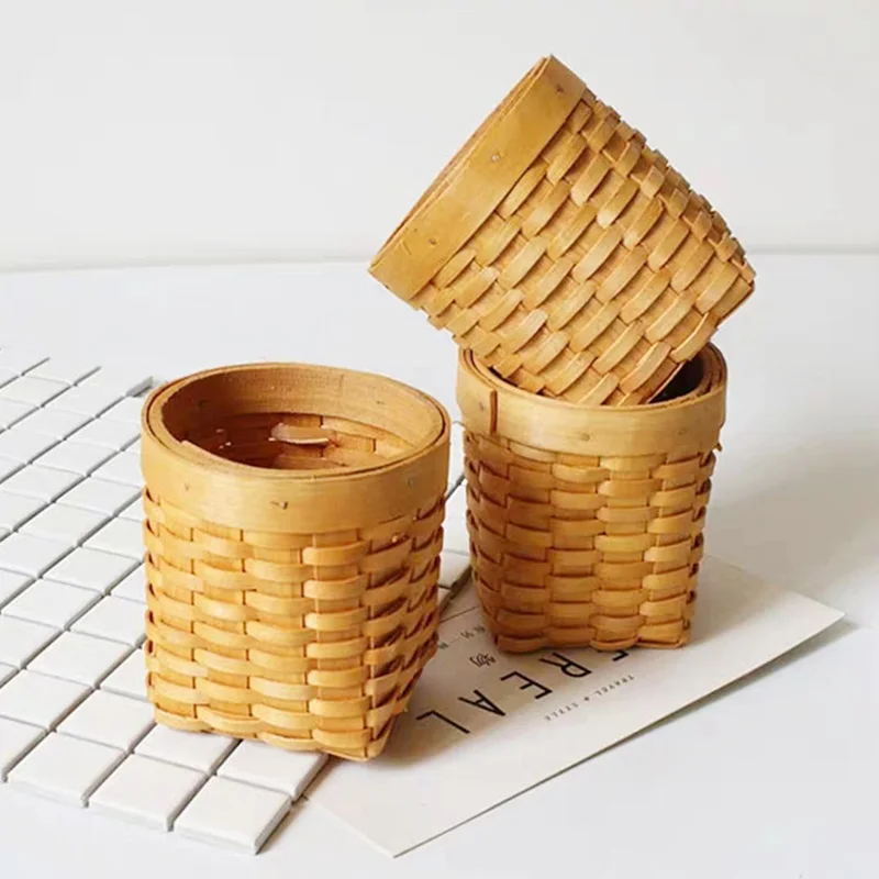 

1pc Mini Basket Hand-woven Storage Basket Desk Stationery Sundries Holding Container Pen Holder Desktop Home Decoration