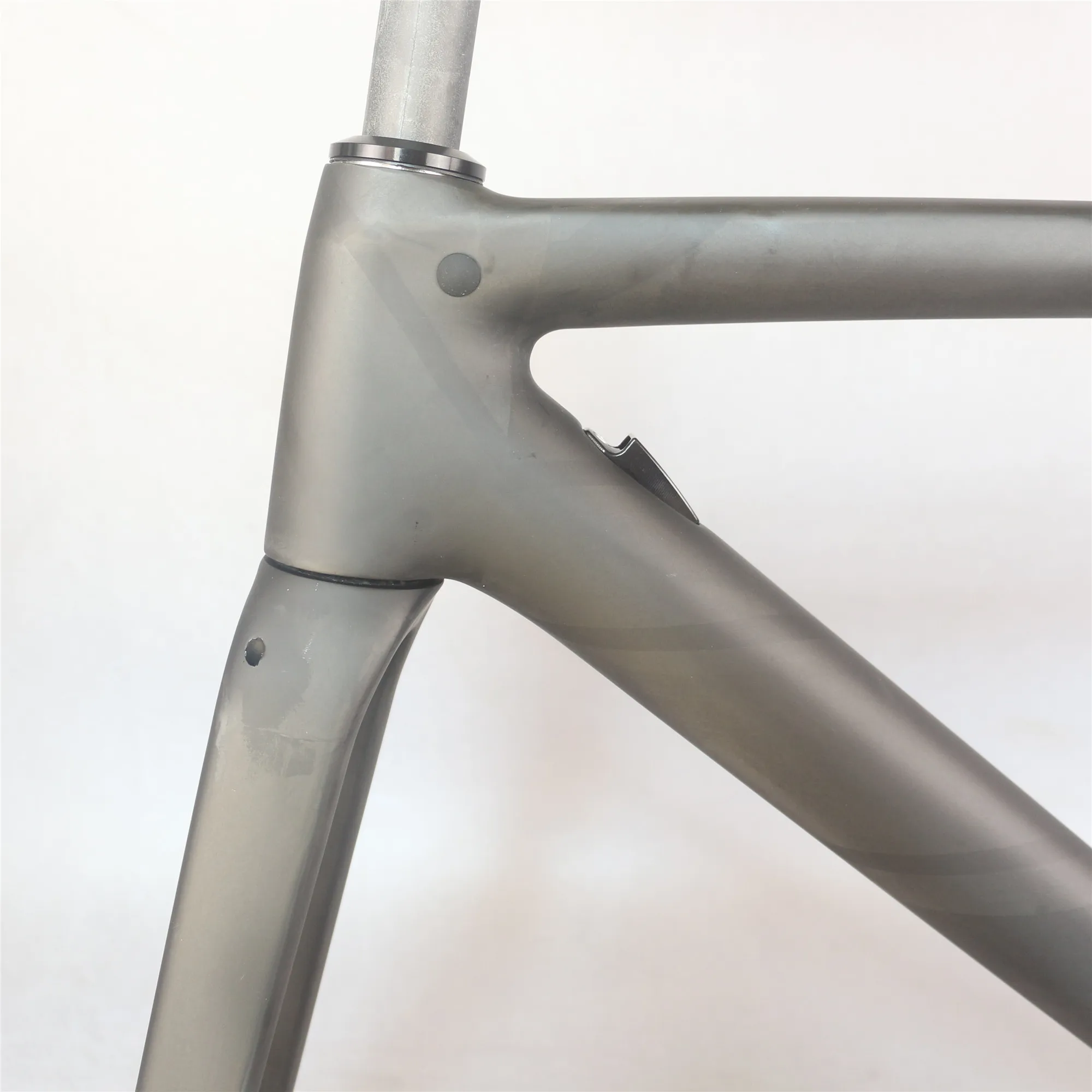 Задний кронштейн из углеродного волокна T800 для дисков и шоссейных велосипедов |