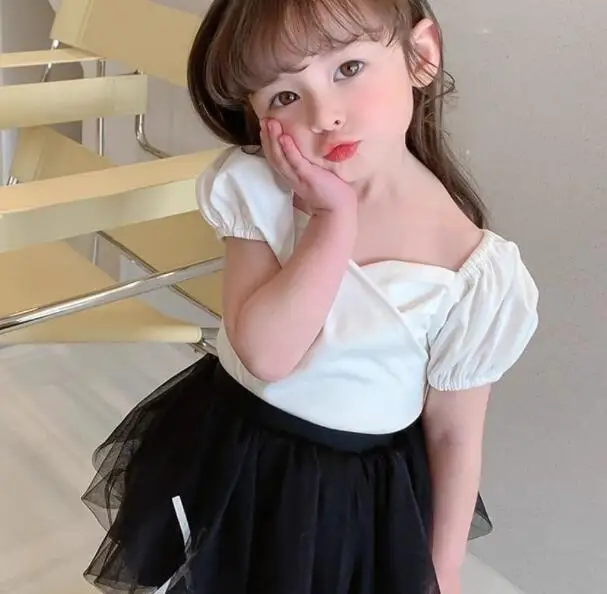 

Kid's Summer Girl's Round Collar Short Puff Sleeve Solid Colour T-Shirt