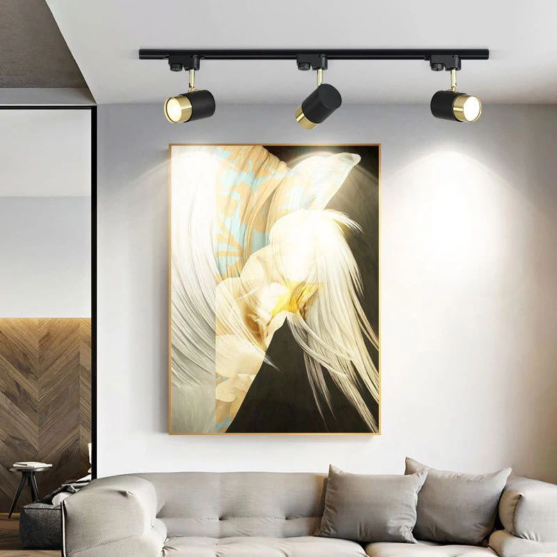 Светодиодный Трековый светильник регулируемый с углом наклона черная белая +