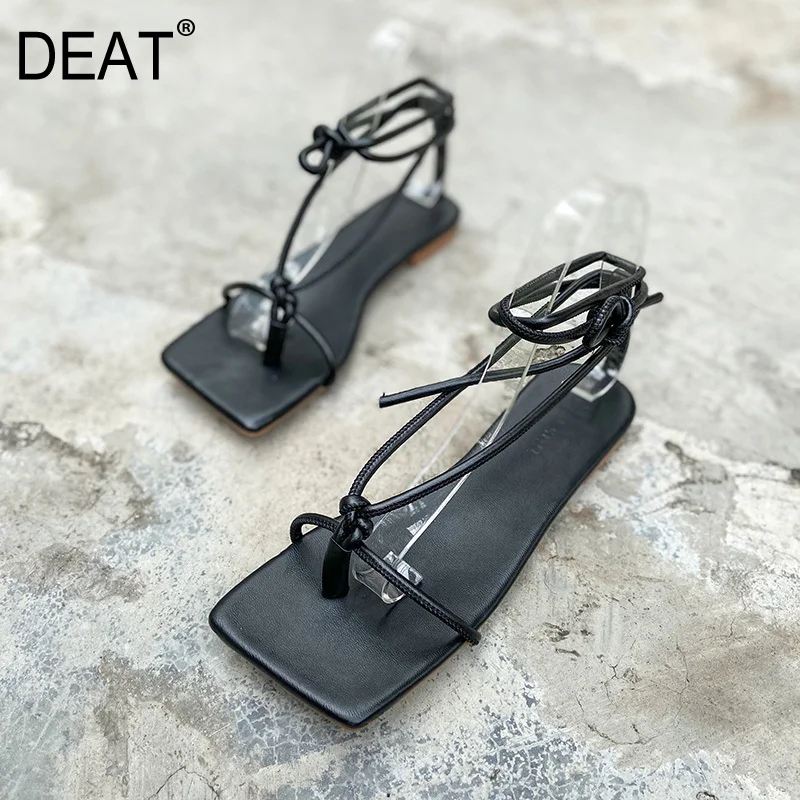 Женские босоножки с квадратным носком DEAT черные из искусственной кожи низким