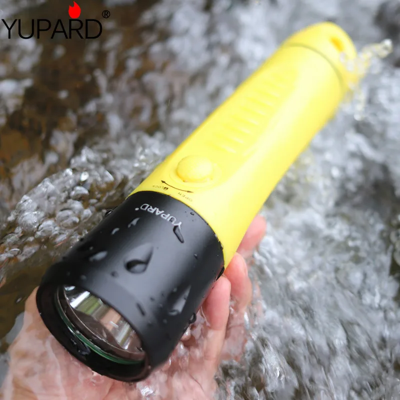 2000 Lumens Diving Flashlight Hard Light Direct Charging Diving Torch ABS L2 LED 3 Modes Built-in Battery Diving flashlight