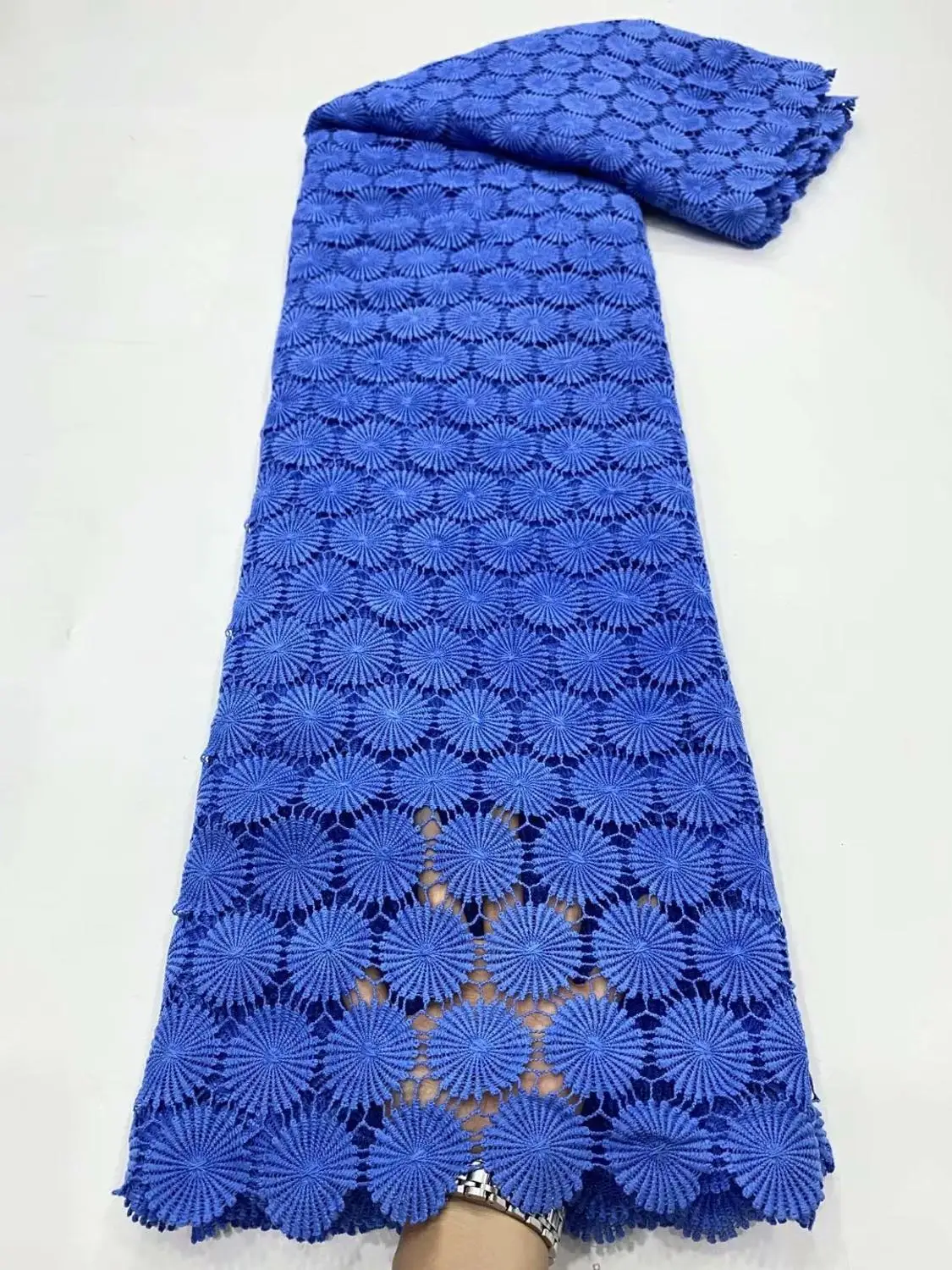 

Чистый голубой 100% хлопок вышивка Африка высокое качество кружевная вуаль в нигерийском стиле сухой хлопок кружево ткань для вечерние плать...