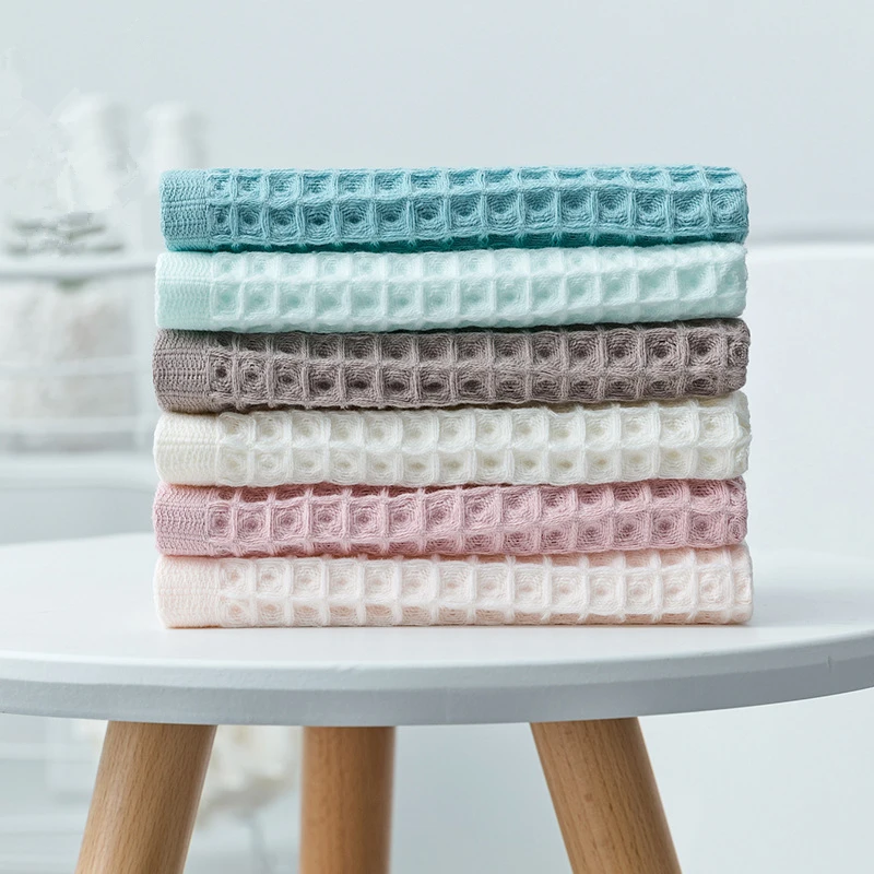 Хлопковое вафельное однотонное детское полотенце впитывающее для лица банное