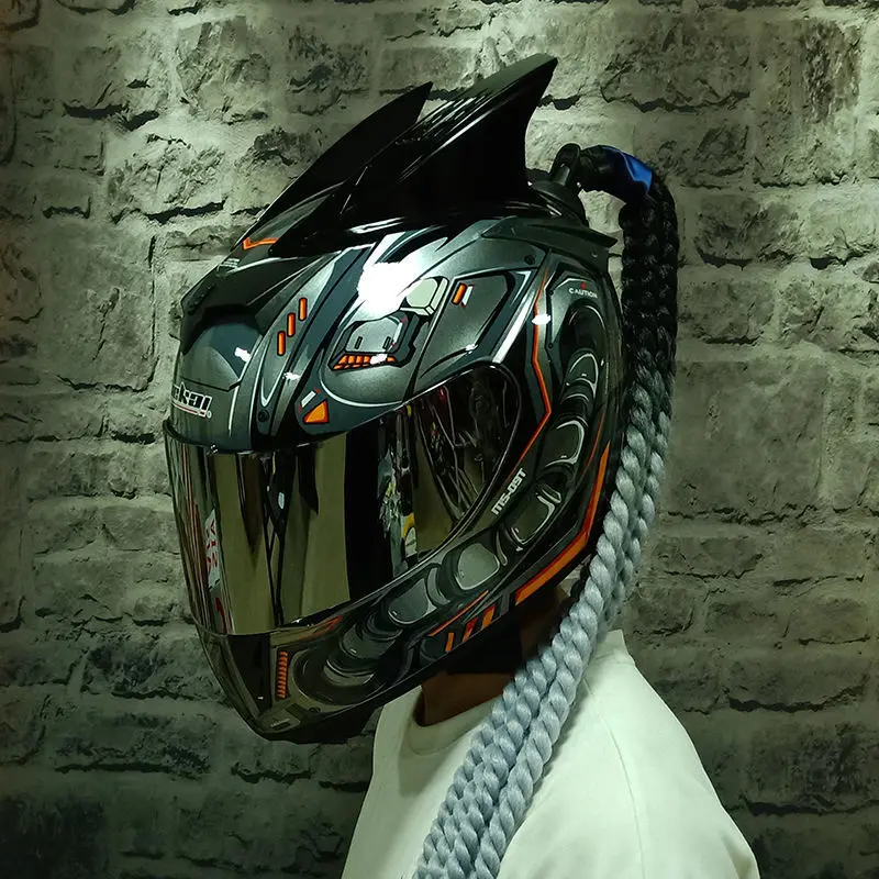 

Full face helmet motorcycle riding helmet safety double lens Racing helmet Individuality braids horns