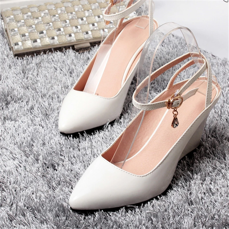 Модные босоножки на танкетке для женщин Сандалии гладиаторы с ремешками