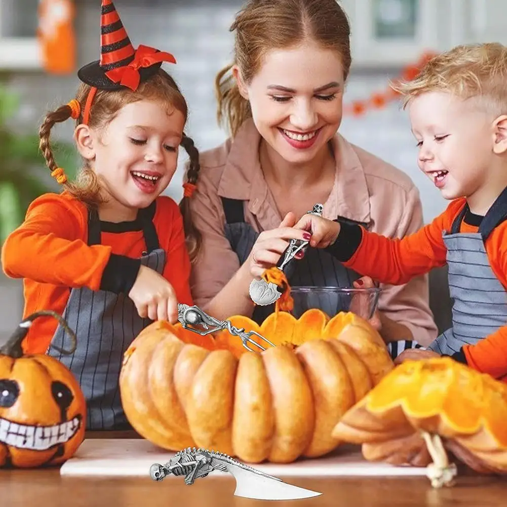 

Halloween Skeleton Cutlery Set Metal Flatware Tableware Skeletal Fork Knife Spoon Halloween Party Tabletop Ornaments Home Decors