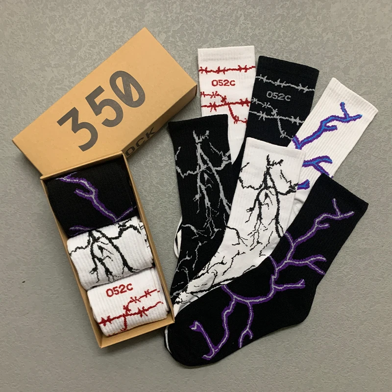 

3 Pairs/Box Blcks white Lightning Stockings Cotton Harajuku Soft Hip Hop Fashion Skateboard Gifts Men Women Socks Long Street