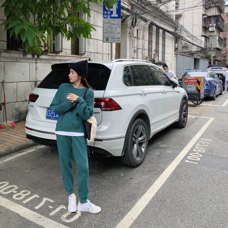 Повседневный Спортивный модный вязаный костюм для женщин 2021 новый стиль в