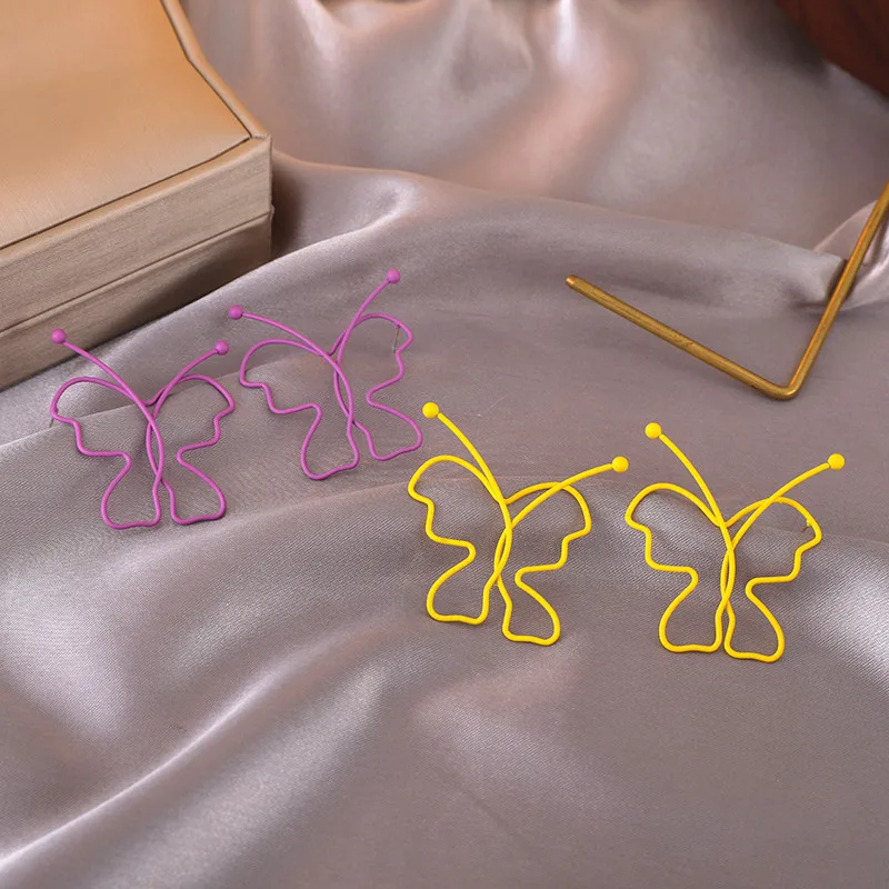 

Корейские модные нестандартные серьги-гвоздики в форме бабочек для женщин, гипербола, металлические, фиолетовые, украшения для вечеринок, с...