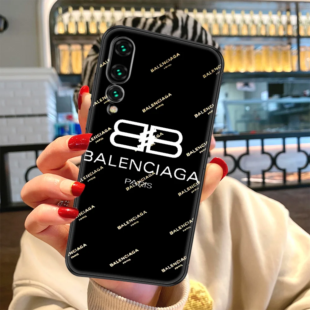 

Luxury Brand Paris Cristbal Fashion Phone case For Huawei P Mate P10 P20 P30 P40 10 20 Smart Z Pro Lite 2019 black painting