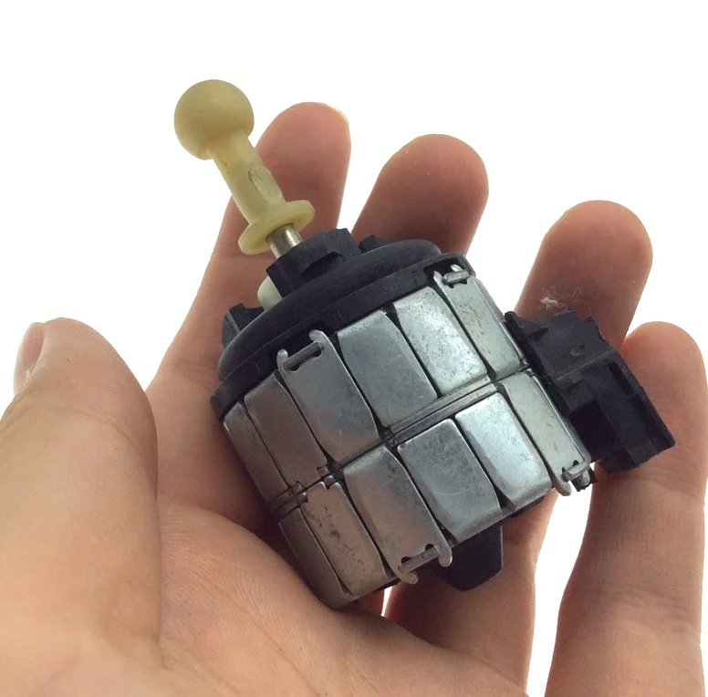 used for BMW F10 1 3 5 serials e90 headlight level adjustment motor |