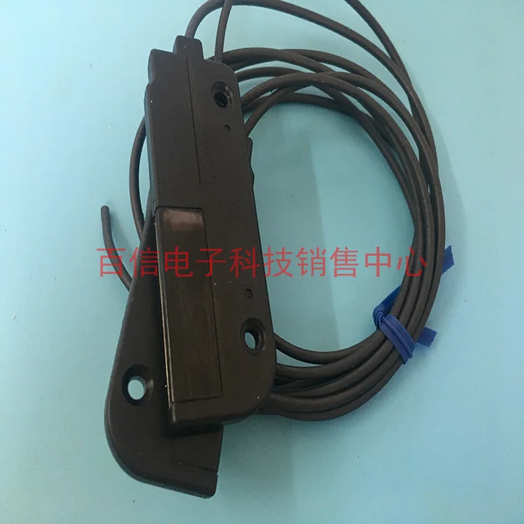 

OMRON fiber optic sensor E32-T16W original authentic