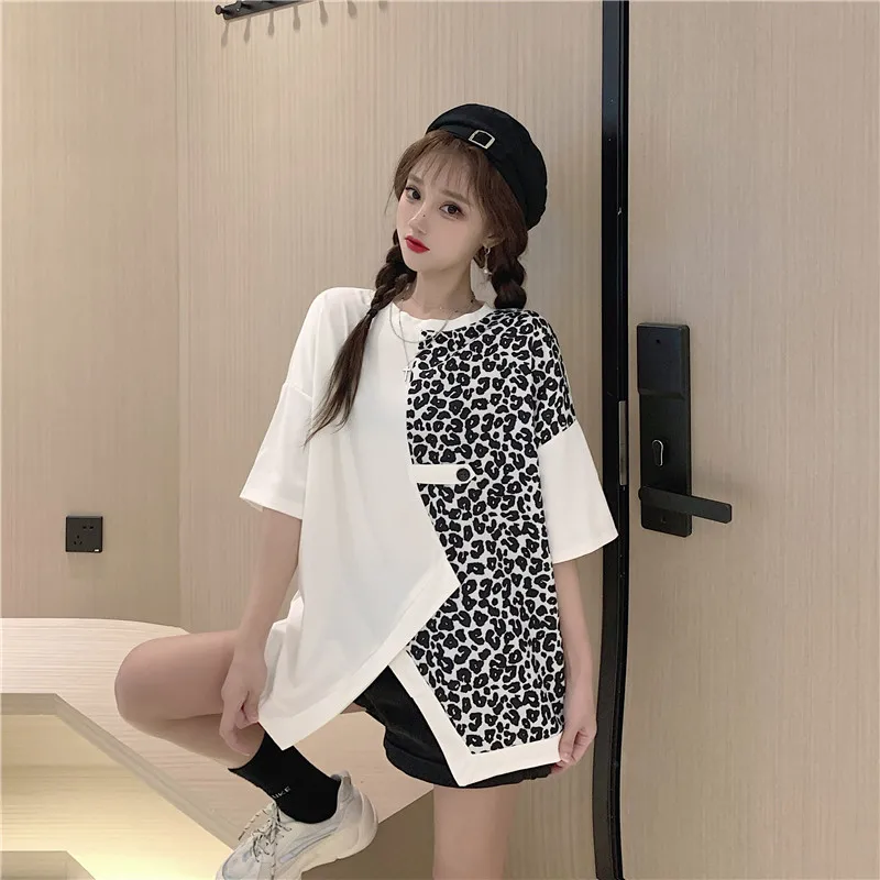 

Summer 2021 new design sense niche European and American stitching loose irregular white short-sleeved T-shirt female ins tide