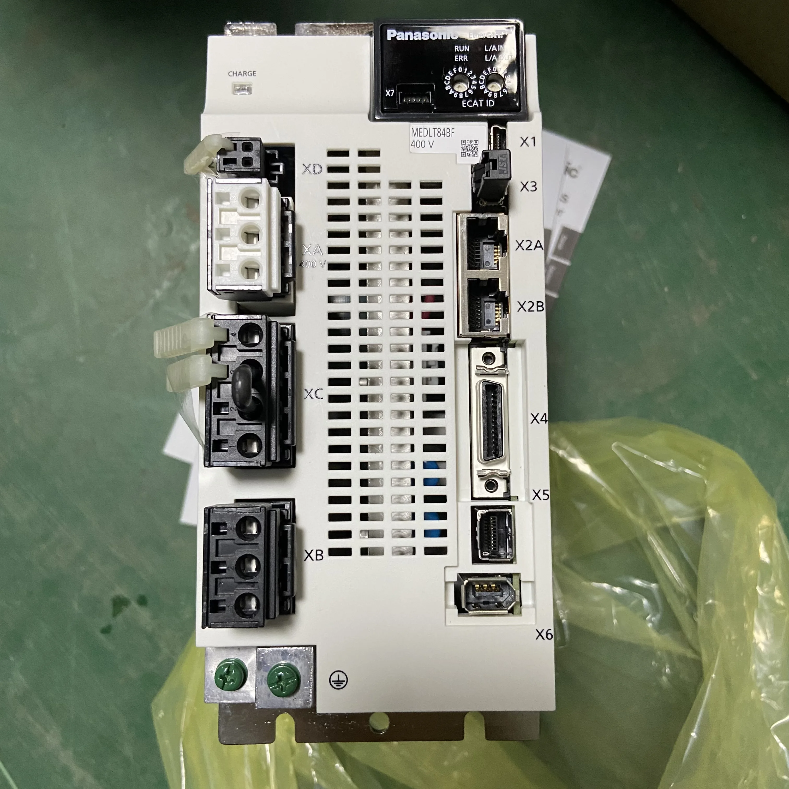 

Сервопривод переменного тока Panasonic 380-480 в кВт MEDLT84BF