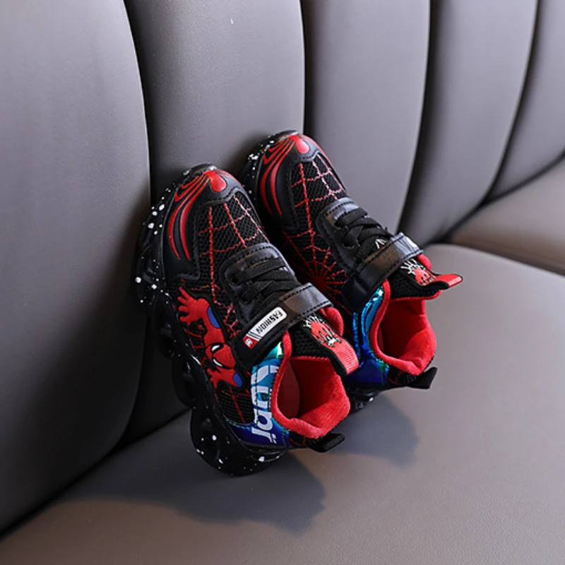 Размеры 23-32 &quotЧеловек-паук&quot обувь со светодиодной подсветкой для детей