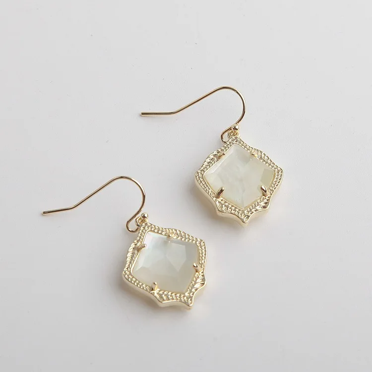 

European and American Fashion Jewelry White Shell Rhombus Earrings Abalone Shell Earrings Earrings for Women