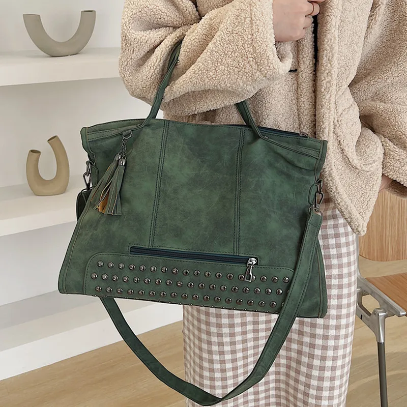 

Green Suede Women Messenger Bag Big Matte Leather Female Tote Bags Rivet Tassel Handbag Large Scrub Ladies Shopper Shoulder Bag