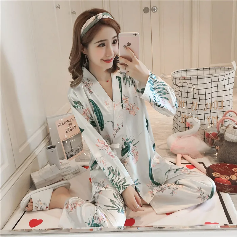 

New Spring Japanese Satin Kimono Sleepwear Suit Kawaii Printed Pyjamas Loose Bathing Yukata Tops Trousers Woman Silk Pajamas Set