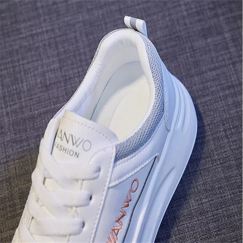 

Women Vulcanize Shoes breathable leisure sports shoes Thick bottom muffin student Running board shoes Women's flat shoes