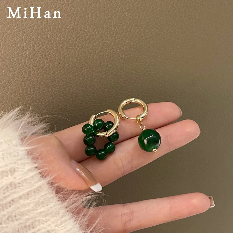 

Mihan Trendy Jewelry Green Asymmetrical Earrings 2021 New Trend Vintage Temperament Bead Drop Earrings For Girl Lady Gifts