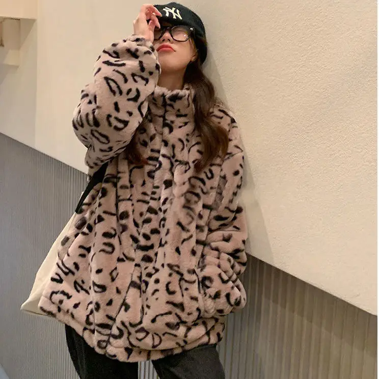 

2021 New Winter Korean Zipper Imitation Lamb Fur Overcoat Leopard Print Plush Short Jacket Female Warm Thick Faux Fur Coat N168