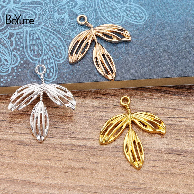 

BoYuTe 50Pcs Metal Alloy 24*27.5MM Leaf Pendant Charms Material Diy Hand Made Jewelry Findings Components