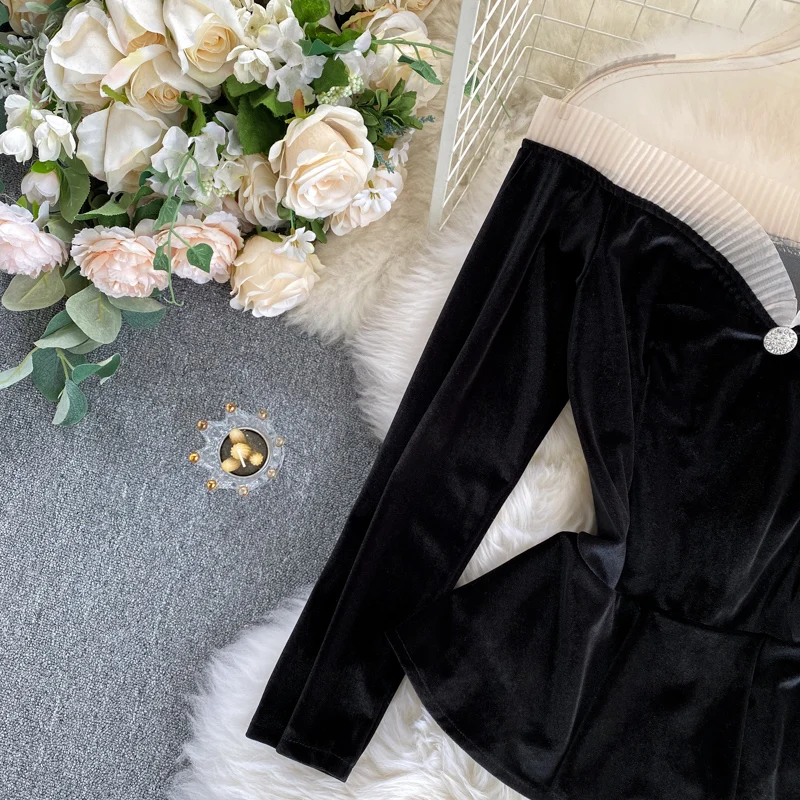 

Hepburn Style Long Sleeve Retro Velvet Slim Top Bottoming Shirt Female 2021 Autumn New Splicing High Neck Fairy Lace Tops Women