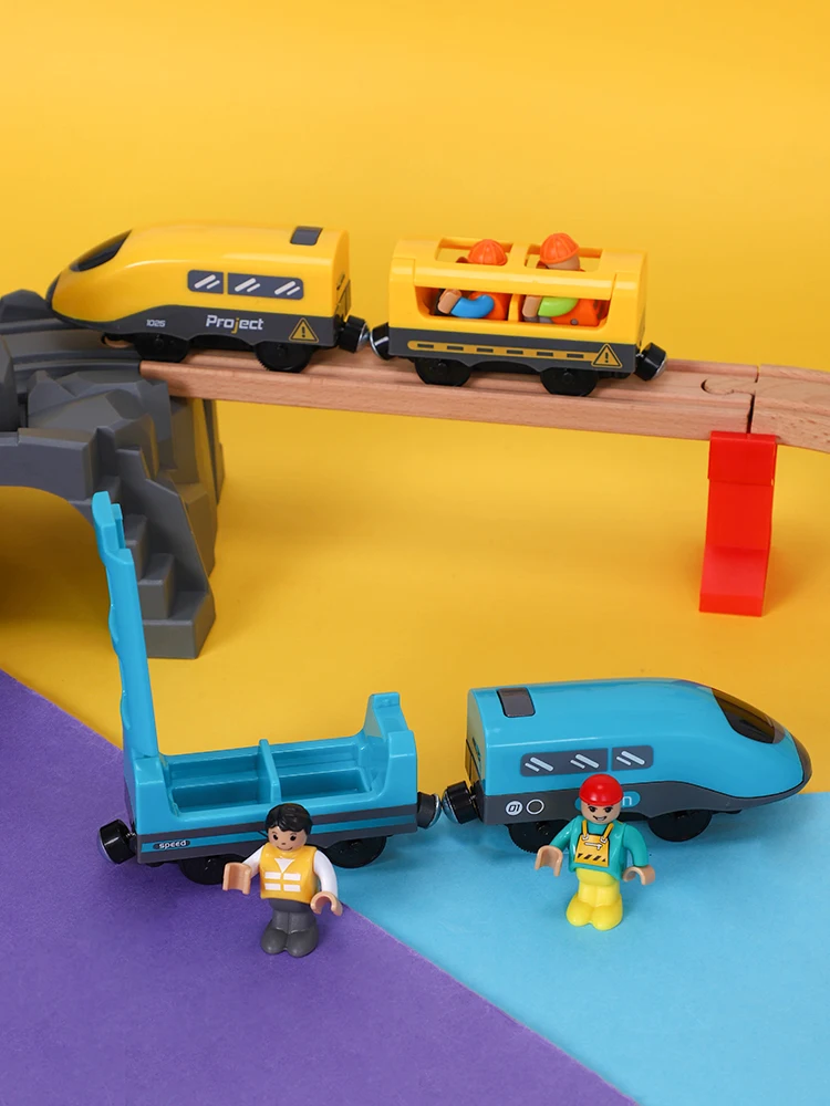 

New Toy with Sound Electric Magnetic Train Compatible with BRIO Wooden Track Four-color Electric Train Children's Track Toy