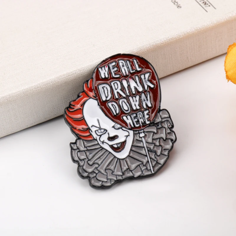 Фильм ужасов Стивен Кинг это эмалевые броши, булавки Pennywise фигура значок нагрудные булавки Чаки лицо рюкзак сумки ювелирные изделия подарок-40