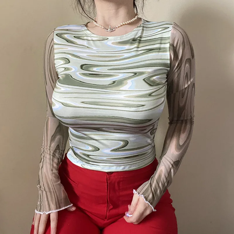 

Женский укороченный топ в полоску, с длинным рукавом