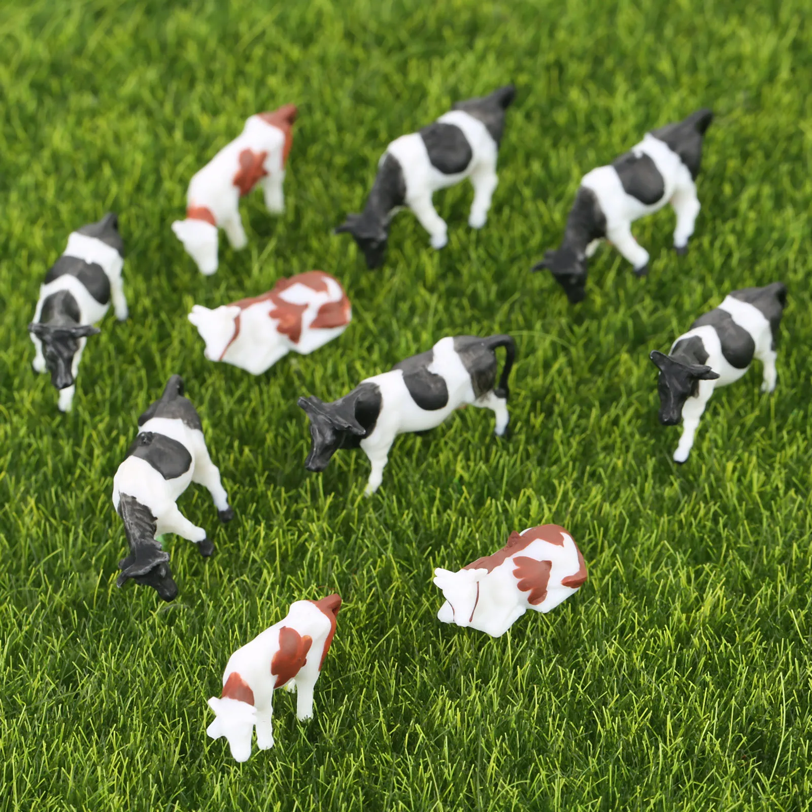 10pcs multicolor 187 model cattle ho scale model train building layout painted animal figures horse model 20mm for train house free global shipping