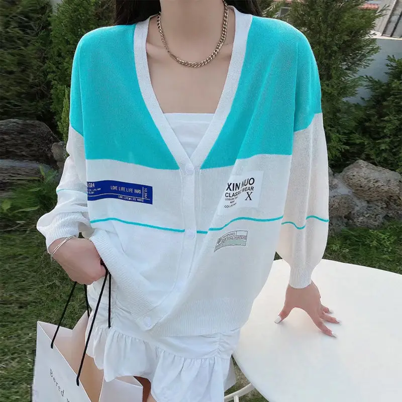 

V-neck thin knitted Cardigan Jacket Women's small loose casual top 2021 summer new