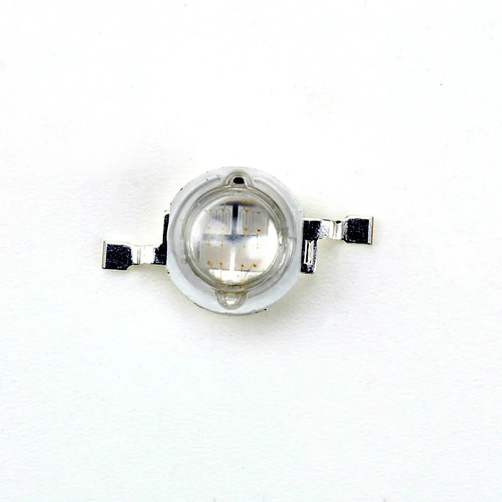 Verkauf 5W Vier Core Lichter 100 Stücke 45mil High Power Super Helle Licht LED Lampe Perle Reinem Kupfer Stent Taschenlampe Lampe Wulst