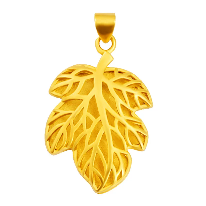 

New sand gold maple leaf pendant men and women universal necklace simple accessories pendant