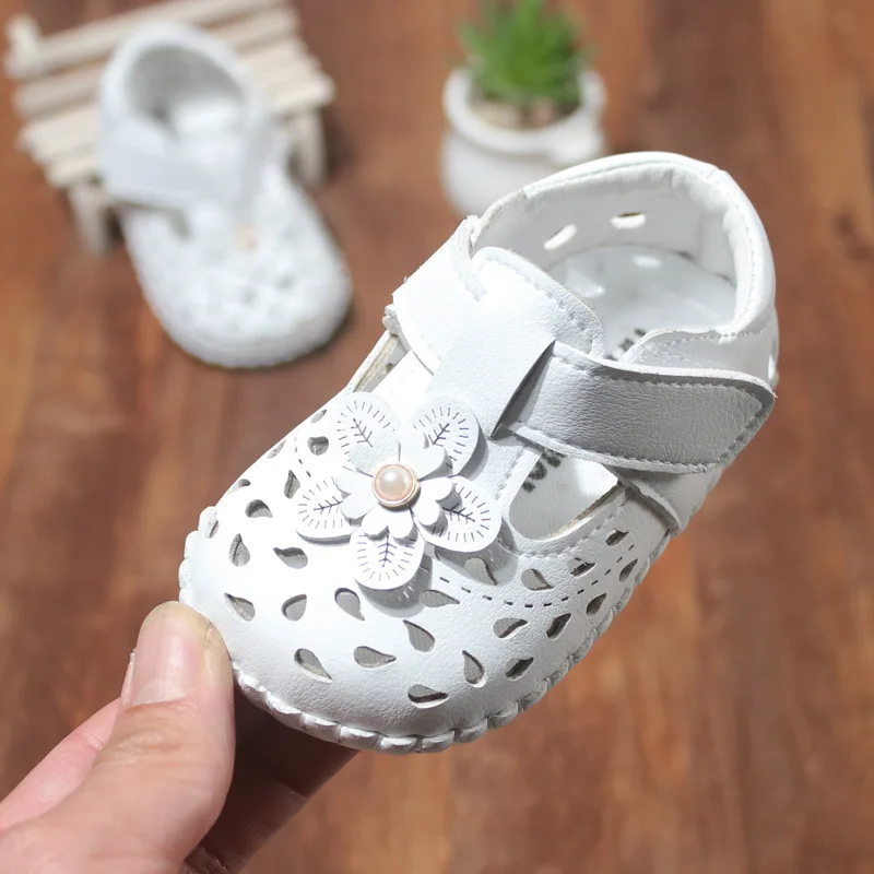 Кожаные сандалии для маленьких девочек детская обувь малышей мягкие кожаные