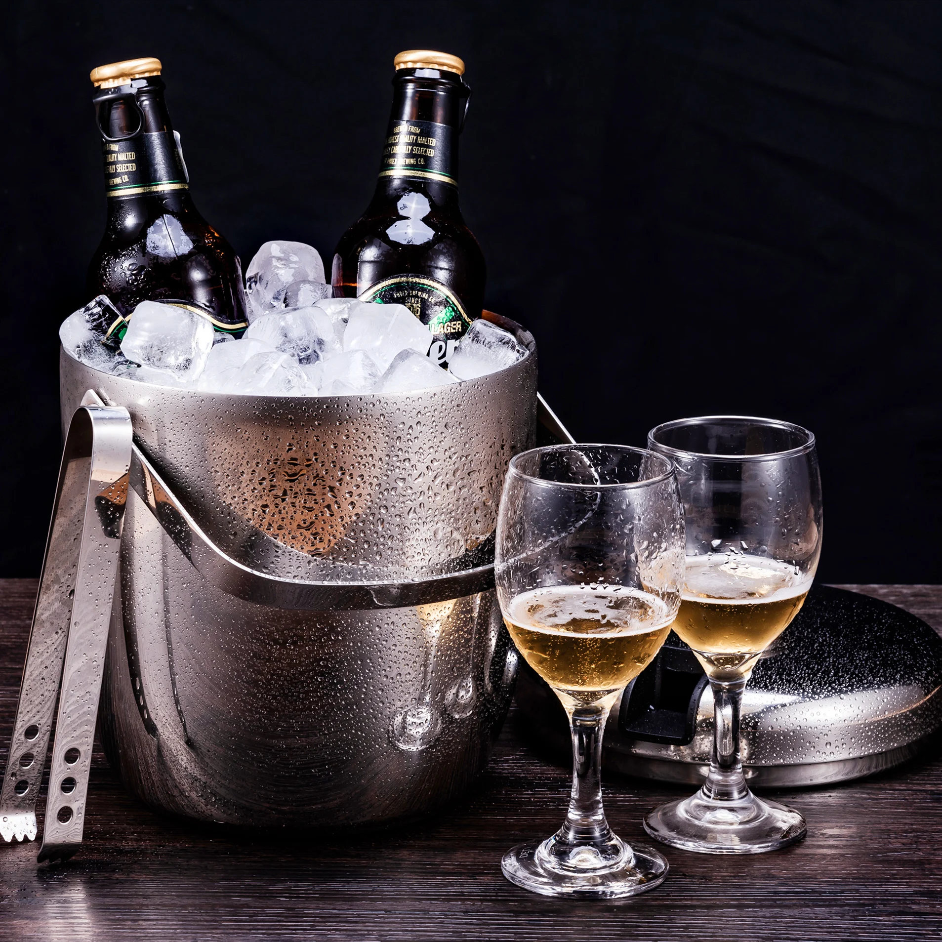 

3 Liter Stainless Steel Ice Bucket, Double Layer Insulated with Lid and Ice Tongs, Durable Ice Bucket, Ideal for Wine, Whiskey