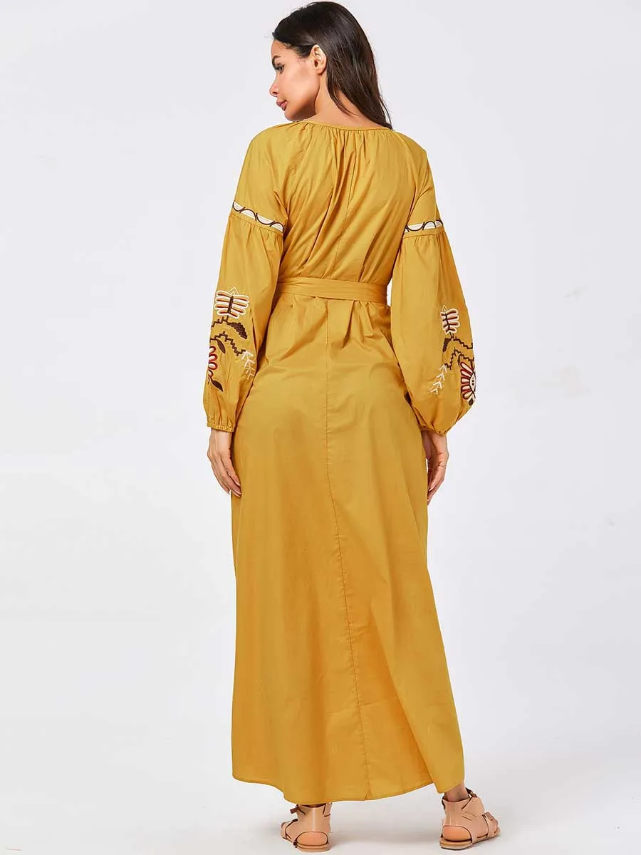 

Abaya Dubai Dresses Fashionable and comfortable women's yellow embroidered puff sleeve Arabian casual big swing Muslim dress