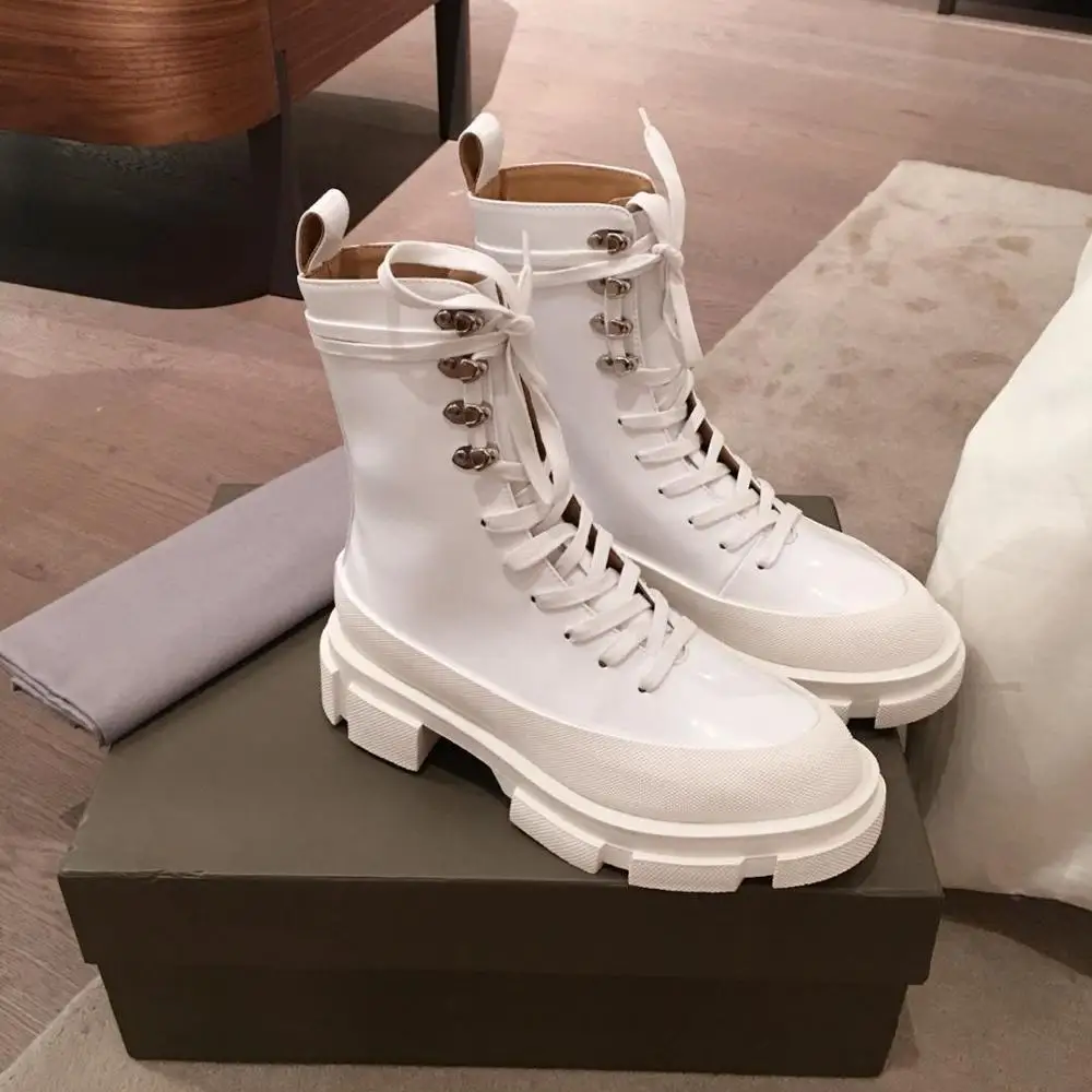 Шикарные дизайнерские женские ботинки качественные мотоциклетные с круглым