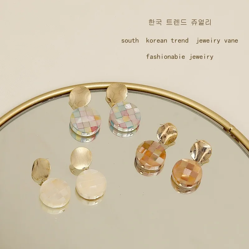 

2020 new earrings Korean version wild retro sweet wind candy color stitching earrings temperament female ear jewelry