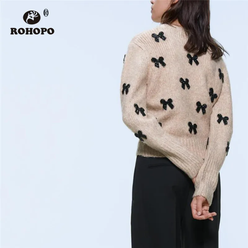 ROHOPO хаки круглый воротник с длинным рукавом свитер Черный Лук Бисероплетение