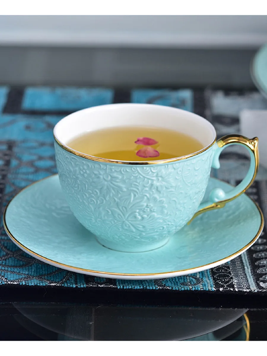 

Nordic Luxury Cup Creative Handmade High Quality Ceramic Saucer Spoon Set Gold Rim Cup Tazas Cafe Kitchen Drinkware DB60BD