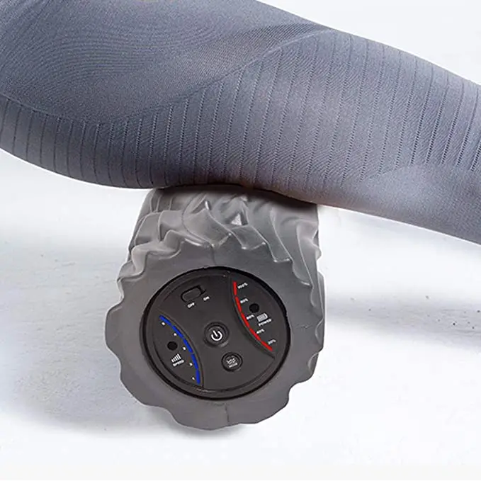 구매 폼 샤프트 홈 체육관 진동 마사지 4 속도 열 근육 긴장 깊은 조직 USB 충전식 전기 요가 롤러 통증 완화