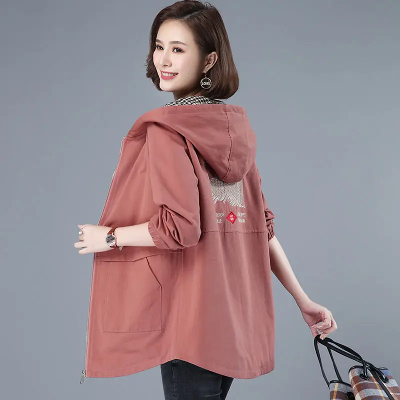

Coats & Jackets