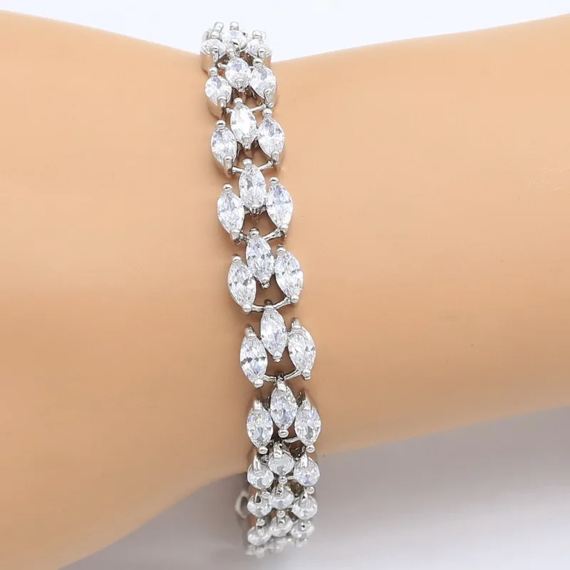 Женский ювелирный комплект из колье серёг кольца и браслета|Ювелирные наборы| |