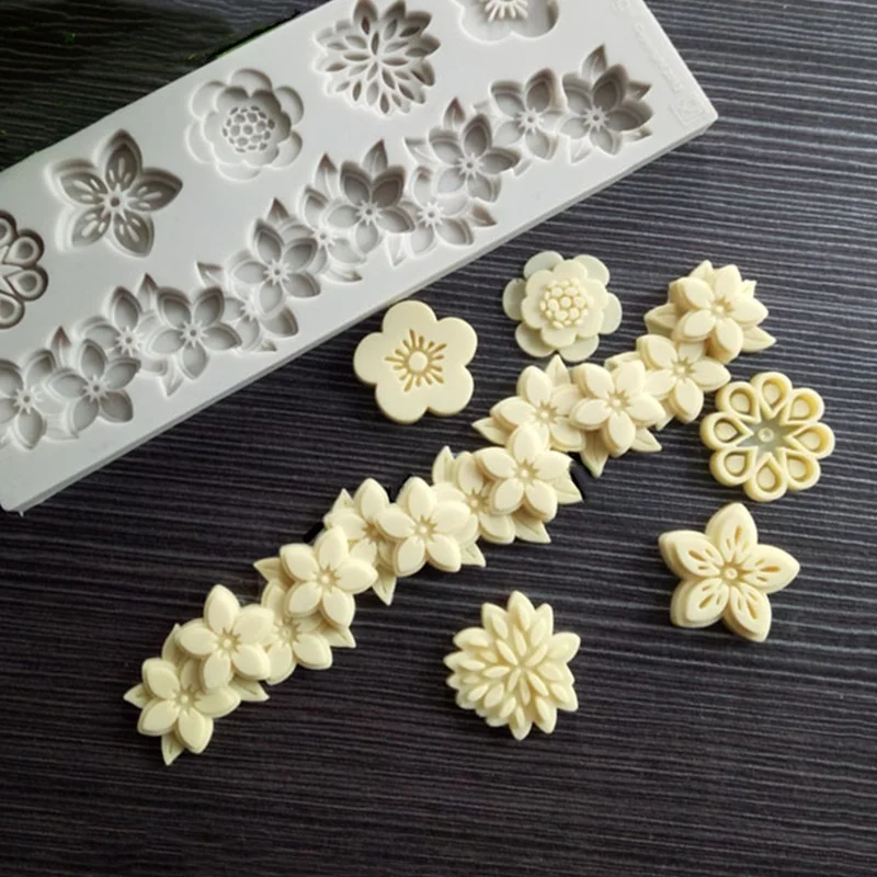 

Multi-petal Florets Fondant Silicone Molds For Decorating Cakes and Baking Tools