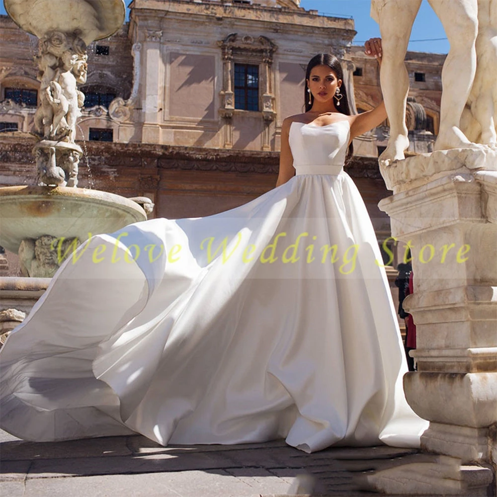 

Sweetheart Strapless Wedding Dresses 2021 A-Line Sleeveless Satin Luxury Princess Sweep Train Bridal Gown Vestidos De Novia