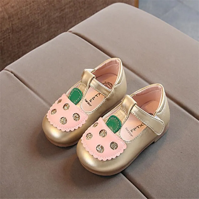 Новинка 2020 года детская кожаная обувь для маленьких девочек с Т-образным