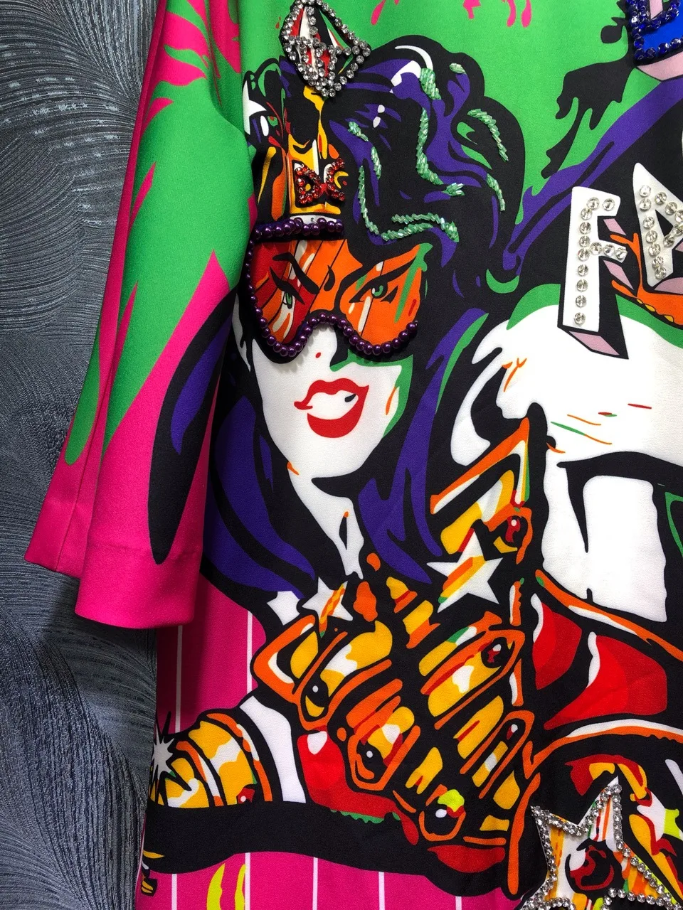 

2020 spring summer runways diamonds loose dress women high quality cartoon print dress B265